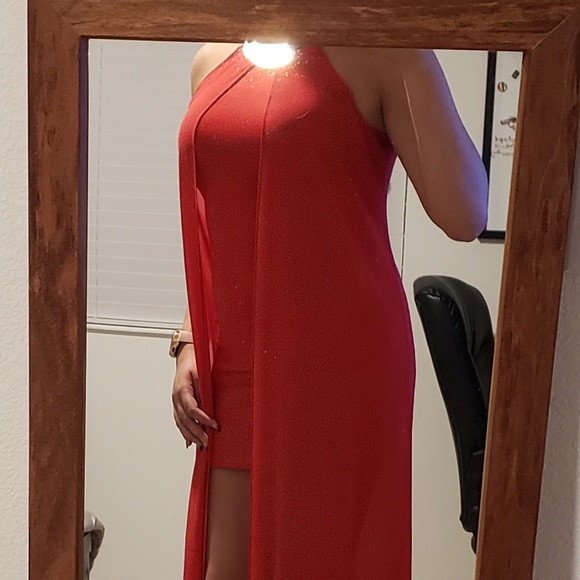 Red Dress - Picture 2 of 4